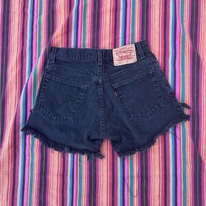 Vintage Levi’s Distressed Butt Rip 517 Short